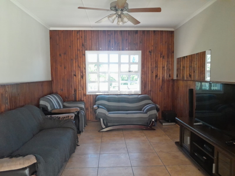 4 Bedroom Property for Sale in Balmoral Eastern Cape